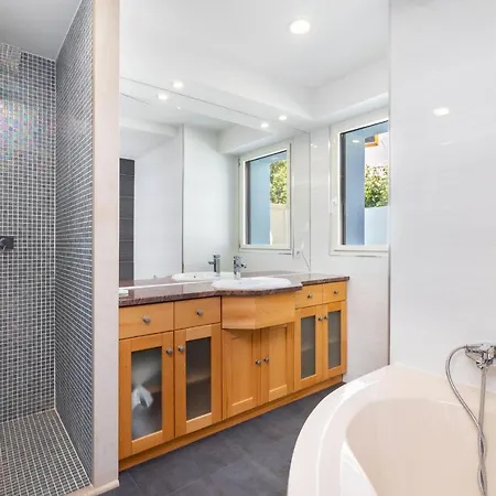 Whome | Hideaway Luxury Family