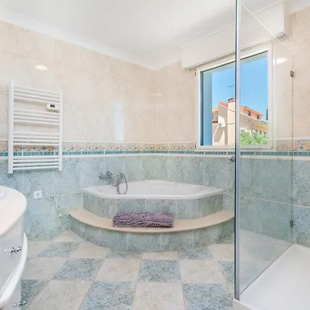 Whome | Hideaway Luxury Family Ourém
