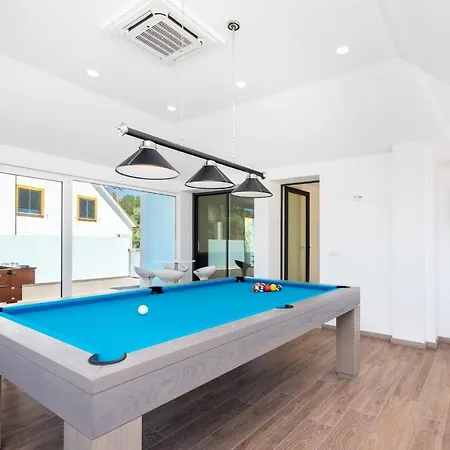 Βίλα Whome | Hideaway Luxury Family *