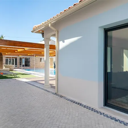 Whome | Hideaway Luxury Family