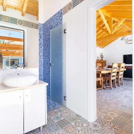 Whome | Hideaway Luxury Family Βίλα *